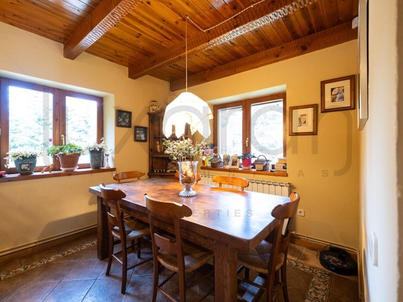 Foto a4418290-aa3f-4fda-9509-dfc4f668d841. Casa in calle pont in Tredòs Naut Aran