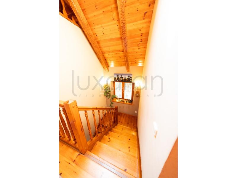 Foto c2da15b7-14f8-44a8-8b34-a7d3520f5f1d. Casa in calle pont in Tredòs Naut Aran
