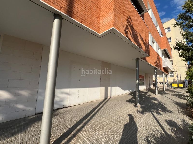 Foto 45a1bbc6-16f7-4902-a2f0-869862cc6e58. Lloguer local comercial a calle annibal 16 a Instituts Granollers
