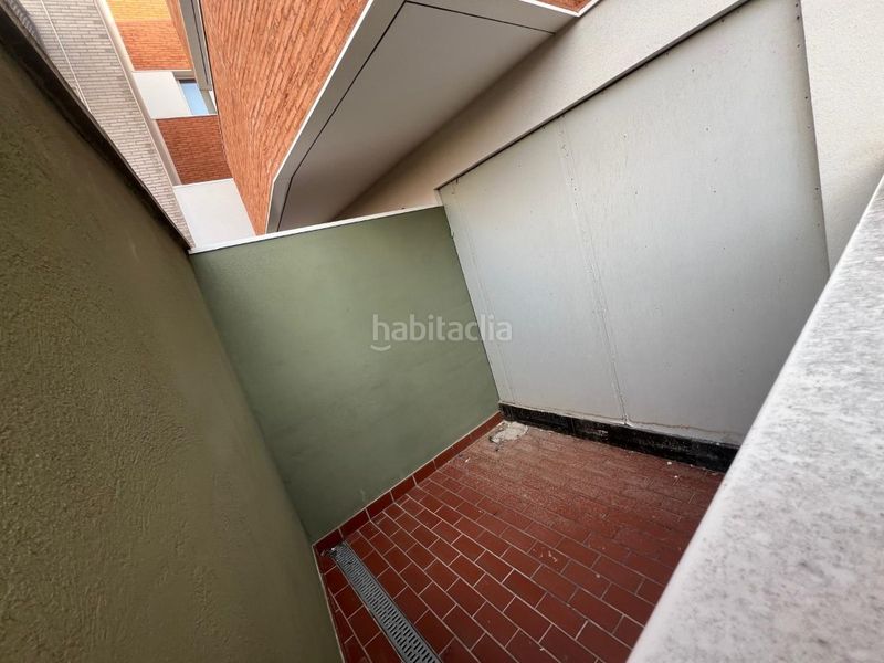 Foto e8917367-79b7-4e57-abe7-e01241e2c18f. Lloguer local comercial a calle annibal 16 a Instituts Granollers