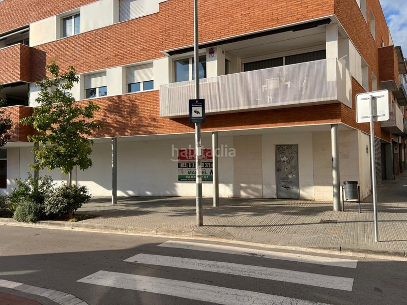 Foto f90780bd-bb49-46c3-808e-0c3ee15031cf. Lloguer local comercial a calle annibal 16 a Instituts Granollers