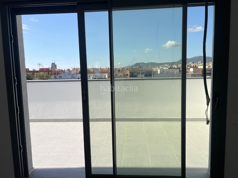 Foto 472d4d4f-a991-42e4-81ac-46ecf2e90cfa. Alquiler piso ático en alquiler con terraza, piscina y vistas al mar en Mataró