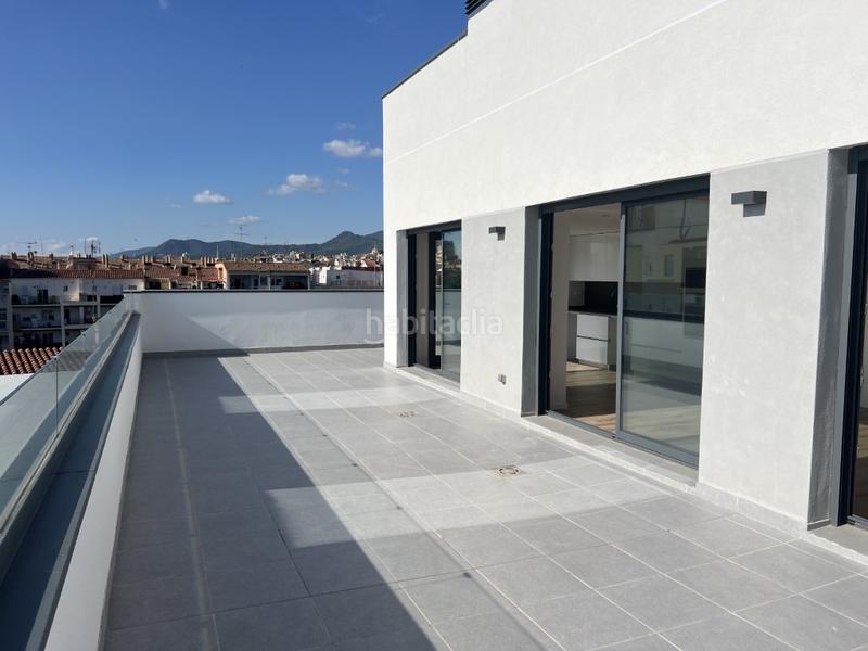 Foto 9cd0d77c-2f30-4429-9fa9-7b0ec24274c7. Alquiler piso ático en alquiler con terraza, piscina y vistas al mar en Mataró