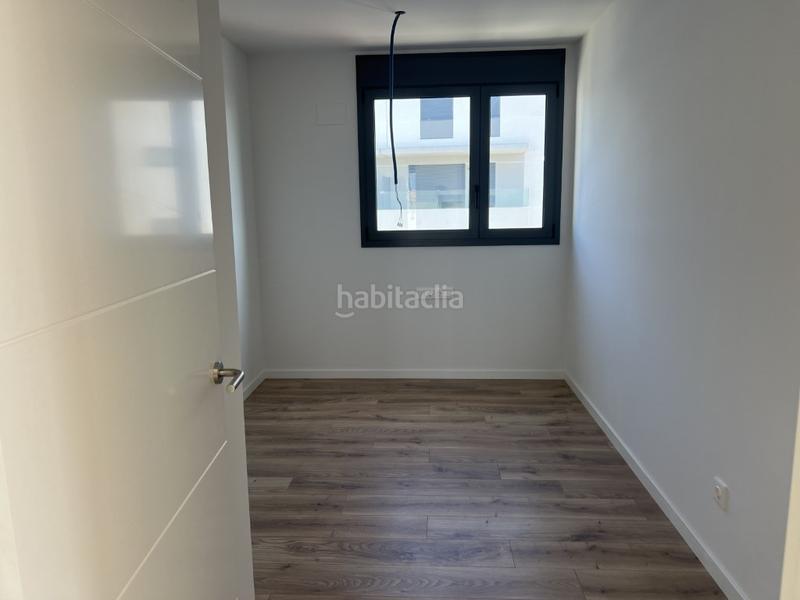 Foto 0e9bae50-4a84-49f8-a1be-9a58ec841d46. Rent flat with parking in Havana Mataró
