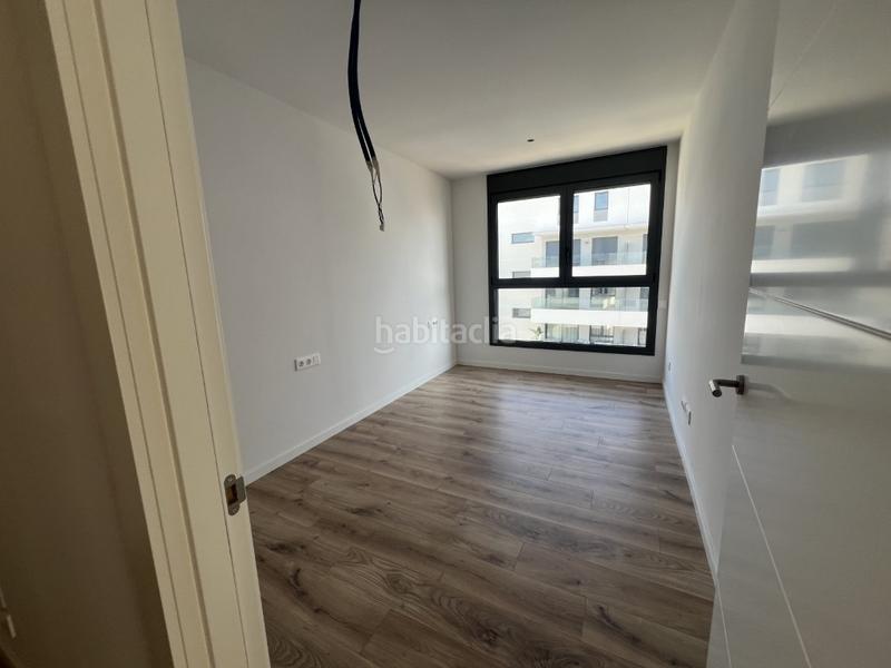 Foto d886636b-643a-400c-ad09-38fe4c7a832e. Rent flat with parking in Havana Mataró
