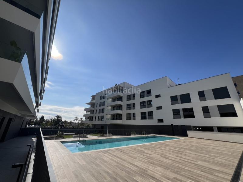 Foto fcbd65f3-4e15-4aa7-a1ec-722abac47347. Rent flat with parking in Havana Mataró