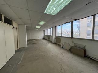 Büro in El Parc i la Llacuna del Poblenou. Oficina en venta de en calle almogàvers, la marina