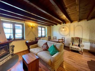 Casa a Calle santa maria;ag.tredos 3. Casa en venta en tredos val daran.