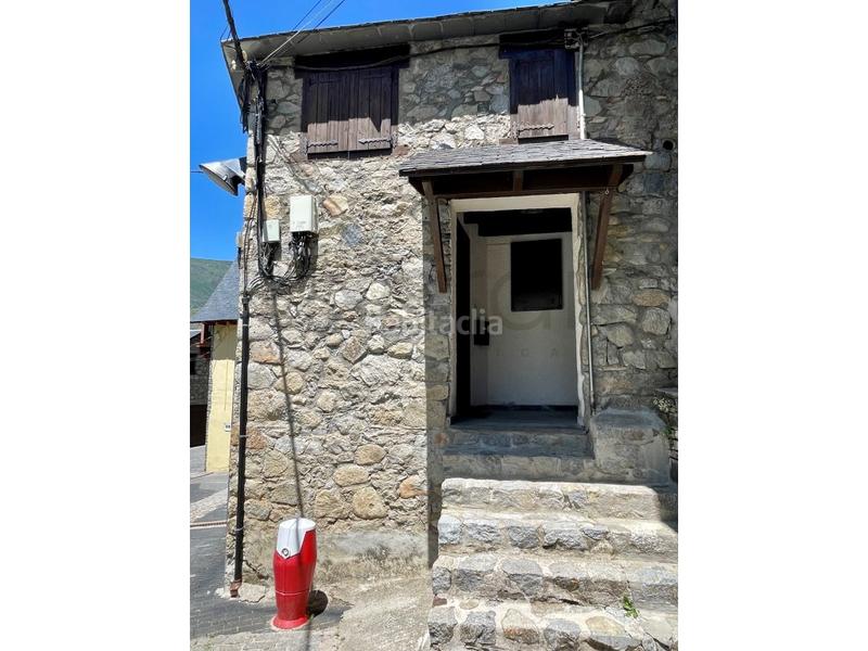 Foto b0fc66a4-7ecb-4fdd-b9e2-e45fb39d76ce. Casa a calle santa maria;ag.tredos 3 a Tredòs Naut Aran