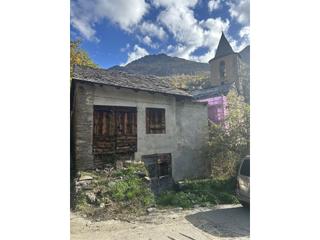 Masia a Calle sant lliser-alos 2. Conjunto de casa y pajar a rehabilitar en alòs disil