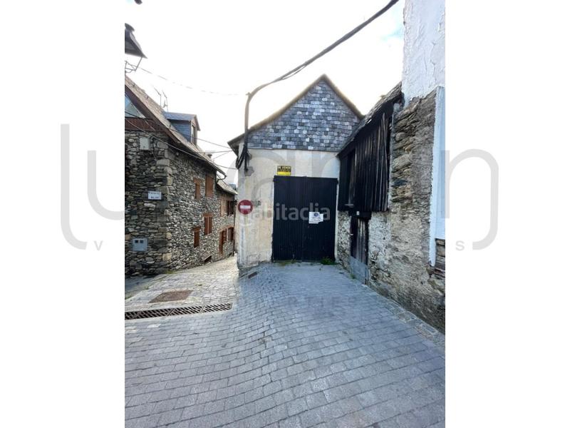 Foto 1bdbf67f-a3d0-47c6-9359-ef9e7f7125c6. Casa a calle major a Salardú Naut Aran