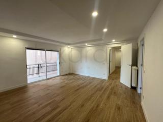 Miete Etagenwohnung in Avenida ramon i cajal 45. Piso de 4 habitaciones, terraza y parking en av. ramon i cajal,