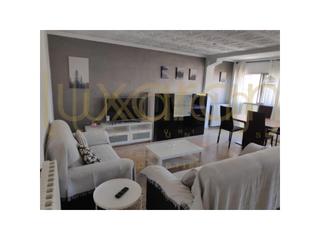 Etagenwohnung  Carrer canonge brugulat 7. Piso familiar 4 habitaciones