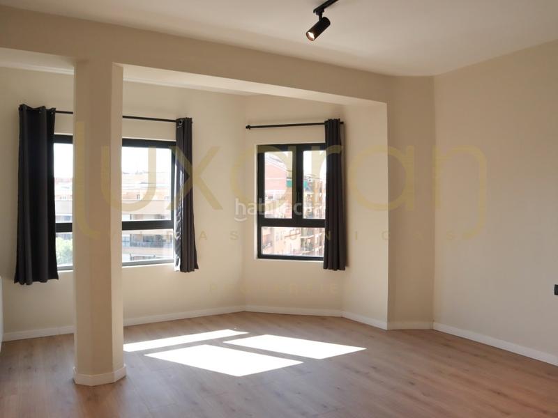 Foto bfd51065-39d5-4d92-878c-41a29cb52663. Apartament a avinguda de balmes 10 a Centre Històric Lleida