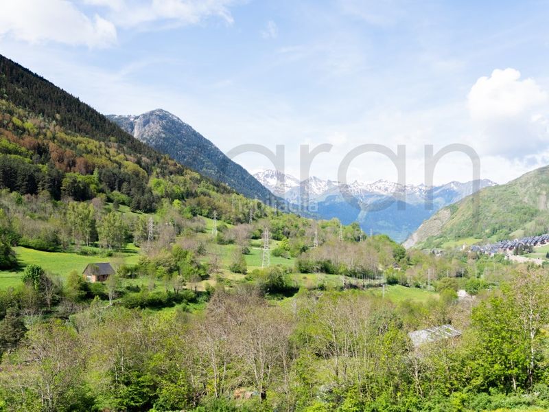 Foto 9d60e6eb-146b-4497-a1f1-b8305bd8c8ee. Apartament amb aparcament a Salardú Naut Aran