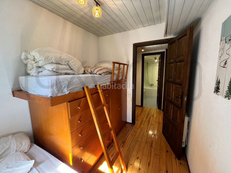 Foto fd5bfc17-1287-4212-badd-c1ae8afe70bb. Apartament amb aparcament a Salardú Naut Aran