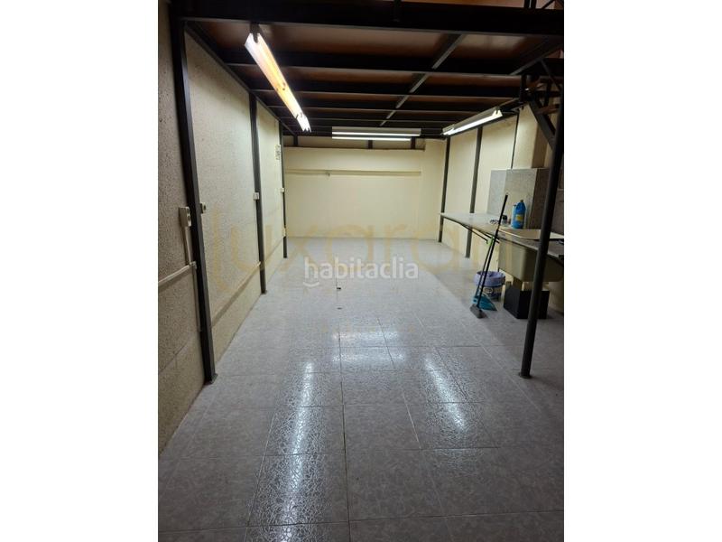 Foto c1a9760e-eb51-40a9-b835-e3ea4c63674c. Locale commerciale in carrer comerç 28 in Rambla Ferran Lleida