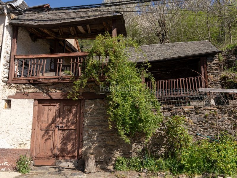 Foto b491d733-2eec-4301-9ed9-3cfeb0f87d94. Casa a Bausen
