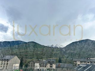 Zweistöckige Wohnung  Calle carrerada. Dúplex en esterri dàneu