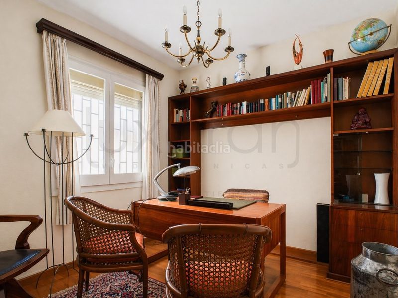 Foto 1f7ac1b6-e7be-40b0-a19a-ee5a1ca32475. Àtic amb aparcament a Putget - Farró Barcelona