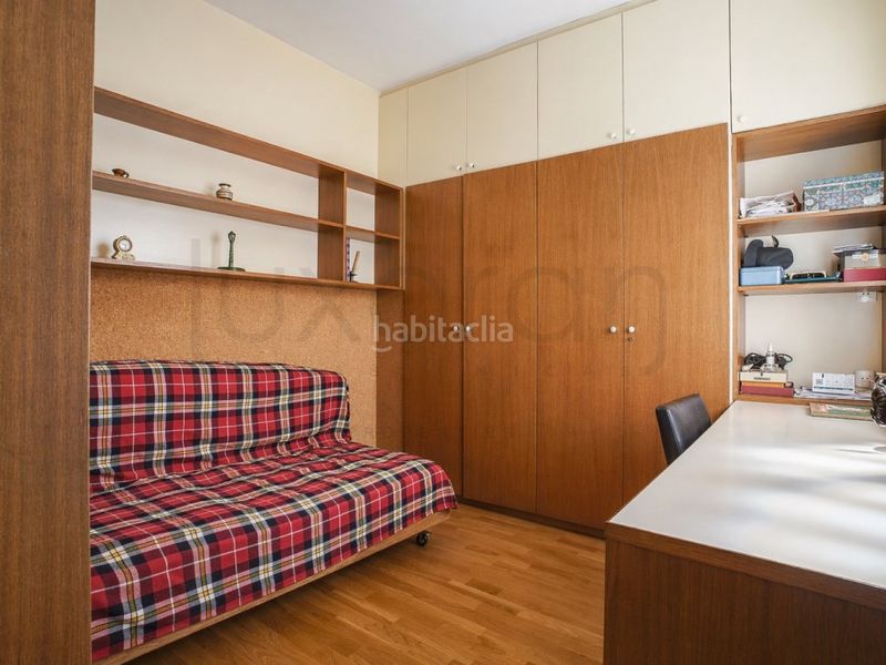 Foto 3bce1086-23d3-4f34-af17-6866094e4a31. Àtic amb aparcament a Putget - Farró Barcelona