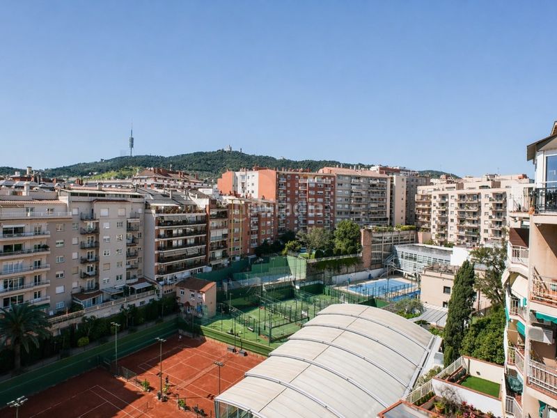 Foto 6dc5303e-eafd-45fd-837c-e3baf7144cc9. Àtic amb aparcament a Putget - Farró Barcelona