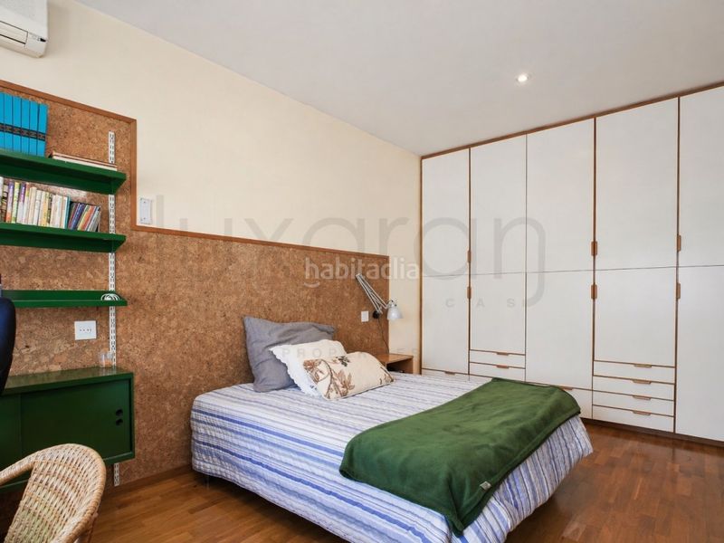 Foto 8f3dba3c-69a9-42f8-85d9-31e0b6c831d2. Àtic amb aparcament a Putget - Farró Barcelona
