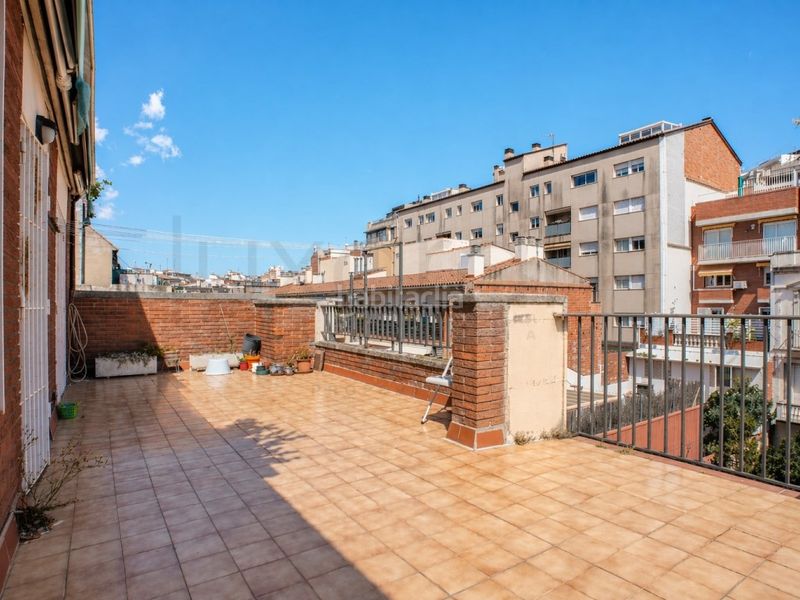 Foto b1ad064c-0200-404a-aac5-7235ee2f5581. Àtic amb aparcament a Putget - Farró Barcelona