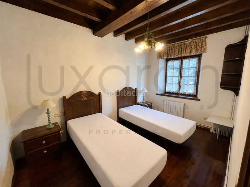 Foto 2296a039-3292-4e95-9d5f-f63ef56438d3. Casa amb aparcament a Casarilh Vielha e Mijaran