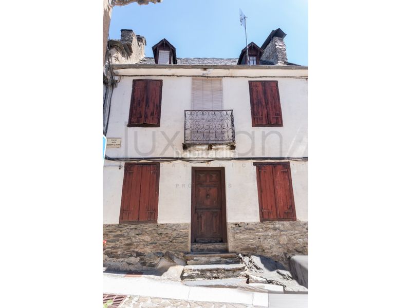 Foto c8902d20-9964-45ff-ac0c-89a9931a57de. Casa a plaza mayor 6 a Bòrdes (Es)