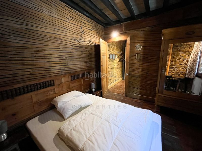 Foto deeb2a50-a128-4141-b67e-a11536331ed3. Casa a calle laca 12 a Bòrdes (Es)