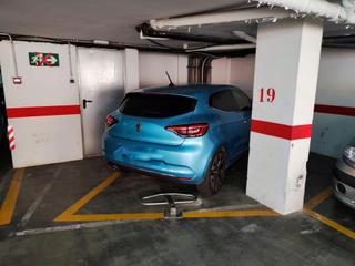 Aparcament cotxe  De la verge de loreto. Parking en pleno centro de lloret de mar