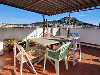 Chalet à Centre. Se venden 2 viviendas y un terreno en el centro de blanes