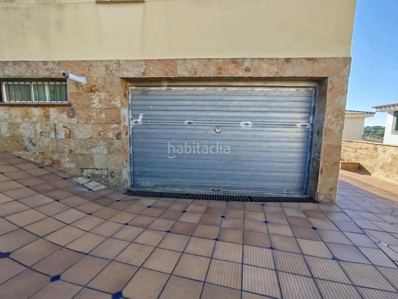 Foto 176afc19-465d-4030-831d-1860a3819d4e. Xalet amb calefacció aparcament a residencial Blanes - vistamar Blanes