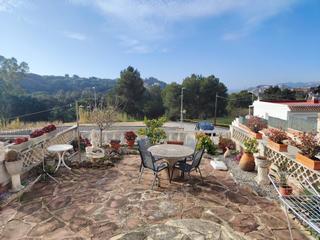 Xalet  Víctor balaguer. Casa muy soleada con preciosas vistas y sol todo el dia!