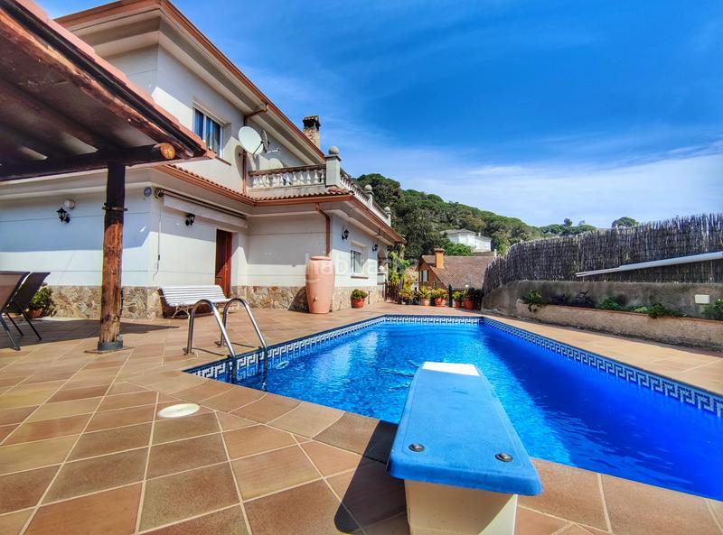 Foto 81216a7b-b5e3-428b-9d62-45667a40853c. Xalet amb calefacció aparcament piscina a Canyelles Lloret de Mar