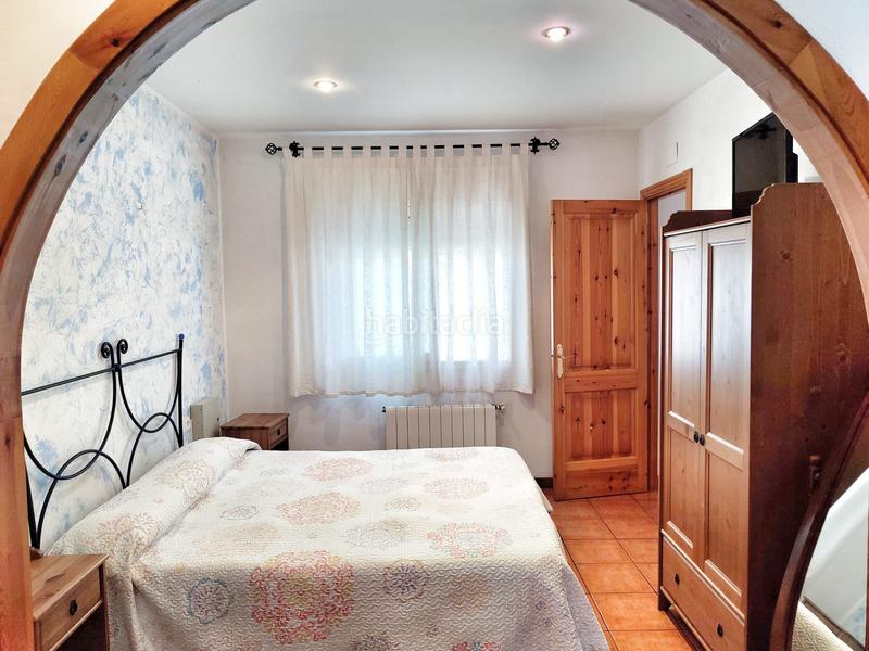 Foto 86e74976-0c48-450a-9ee8-0dee566a15a2. Xalet amb calefacció aparcament piscina a Canyelles Lloret de Mar