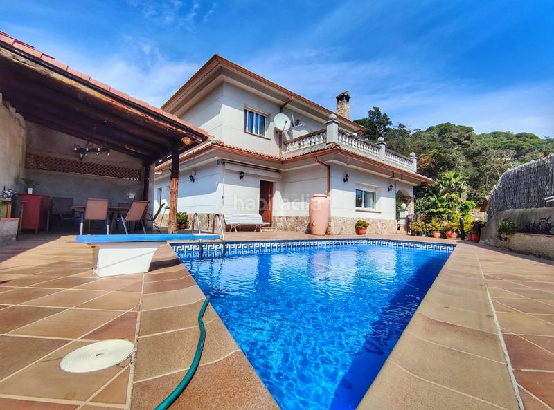 Foto 9ac7ab03-4f71-4762-bedf-aafc73c17d93. Xalet amb calefacció aparcament piscina a Canyelles Lloret de Mar