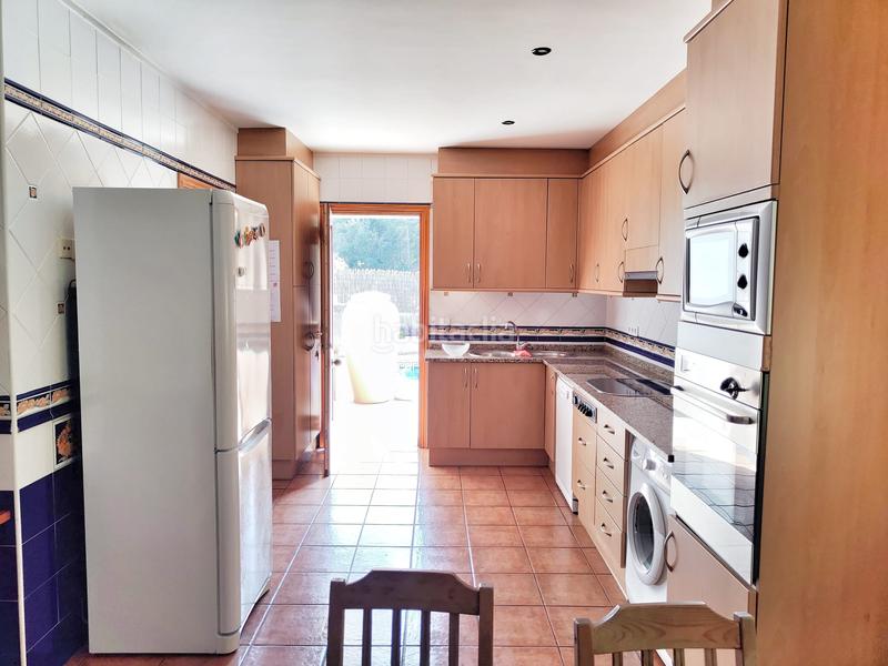 Foto b563f5ba-6b40-4a4b-823f-f26821cae199. Xalet amb calefacció aparcament piscina a Canyelles Lloret de Mar