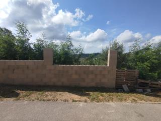 Terreny residencial  Falguera. Terreno urbanizable con muro de contencion!!