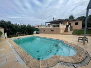 Xalet  Puigsacalm. Magnifica casa a 4 vientos con piscina en zona privilegiada!!!