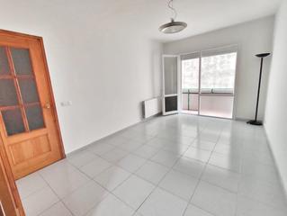 Piso  Camí de les cabres. Piso centrico, a un paso de todos los servicios y de la playa.