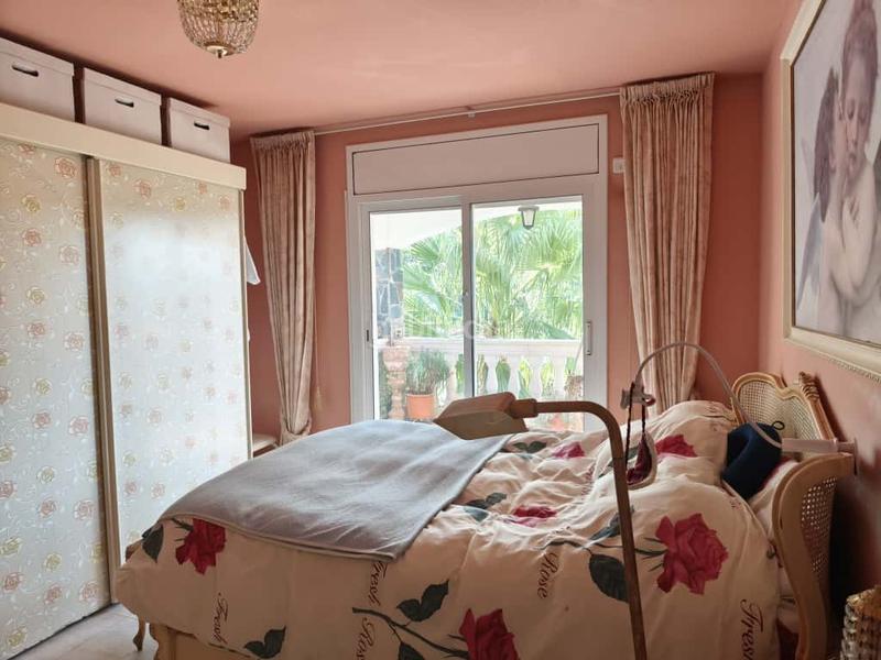 Foto 85c02e11-79c9-407d-bc45-f4dd90e13109. Chalet con riscaldamento parcheggio piscina in Aiguaviva Parc Vidreres