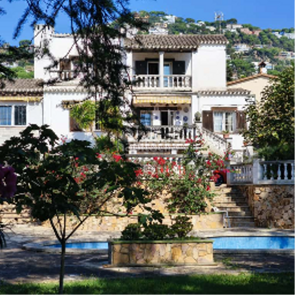 Foto 1b06b4a9-859b-4753-b28c-ecca429de0da. Chalet avec chauffage parking piscine dans Mas Baell-Can Carbó Lloret de Mar