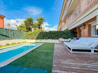 Piso  Can crosas. Planta baja con psicina en palafolls!!!!