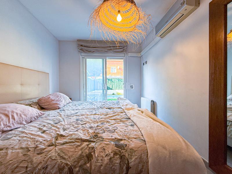 Foto d32ea796-89b8-4b5e-b5ec-c66f22083c53. Pis amb calefacció aparcament a Palafolls