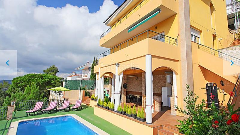 Foto 067367f5-69fd-4fb7-ae47-c3c39607e3b7. Chalet with heating parking pool in Roca Grossa Lloret de Mar