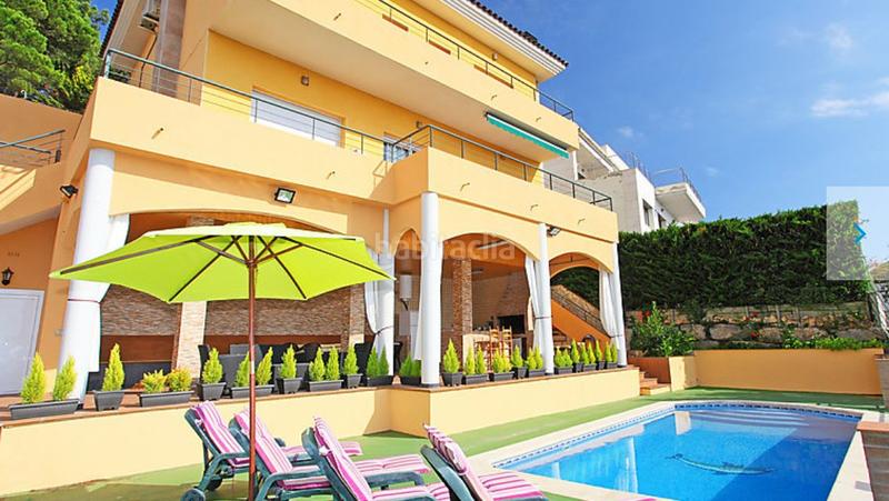 Foto 34a366f2-a1c1-4c32-bf6e-04701d37aaad. Chalet with heating parking pool in Roca Grossa Lloret de Mar