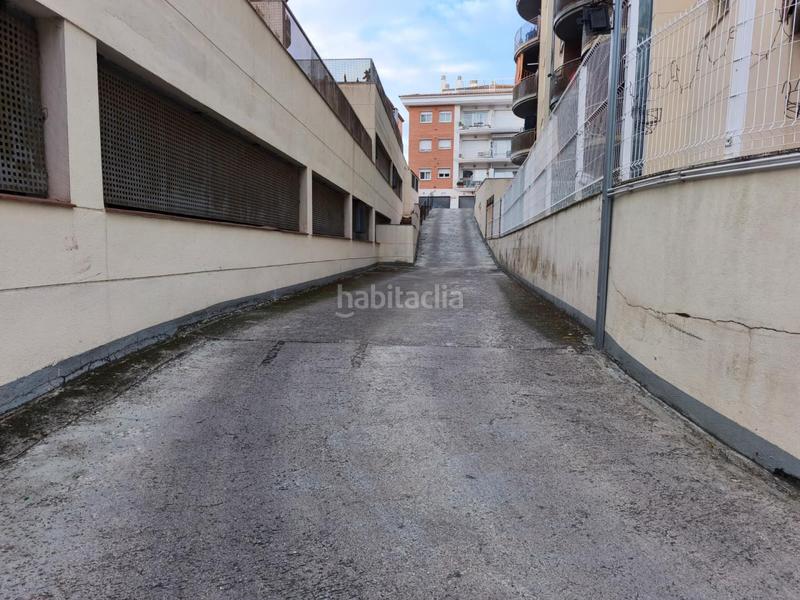 Foto eefd967b-e555-45fe-82e3-3f7c9525babe. Aparcament cotxe a Fenals Lloret de Mar