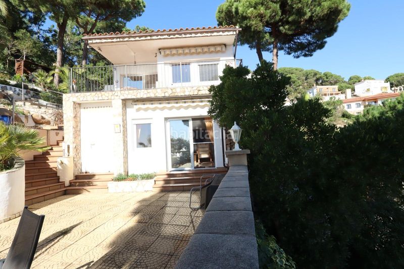 Foto 792d2973-f289-4442-9dbf-9c6e9ad610aa. Xalet amb calefacció aparcament a Serra Brava Lloret de Mar
